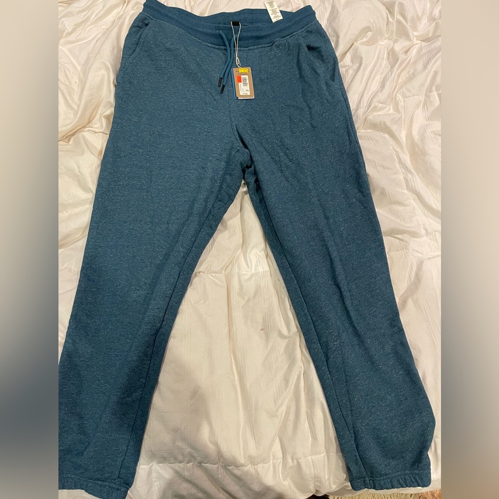 Men’s nwt medium Patagonia Mahnya fleece pants/joggers/sweatpants